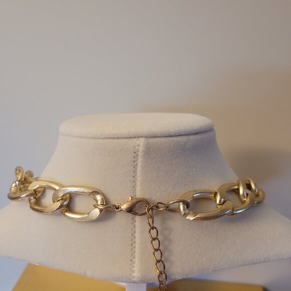 Lucky Elephant Necklace. Gold-tone. Thick Chain. - Picture 5 of 5